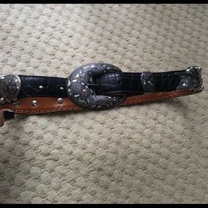 Al Beres black alligator skin belt w/alabaster